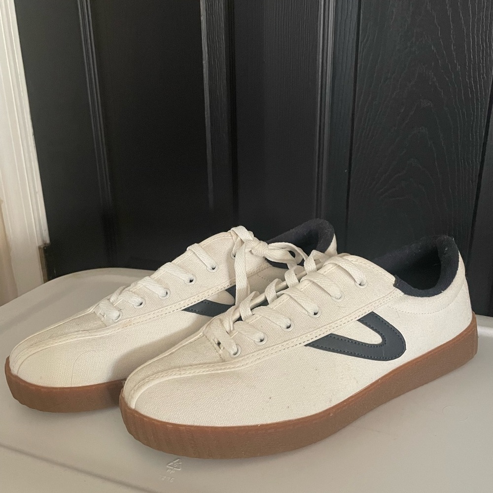 Tretorn nylite navy 10